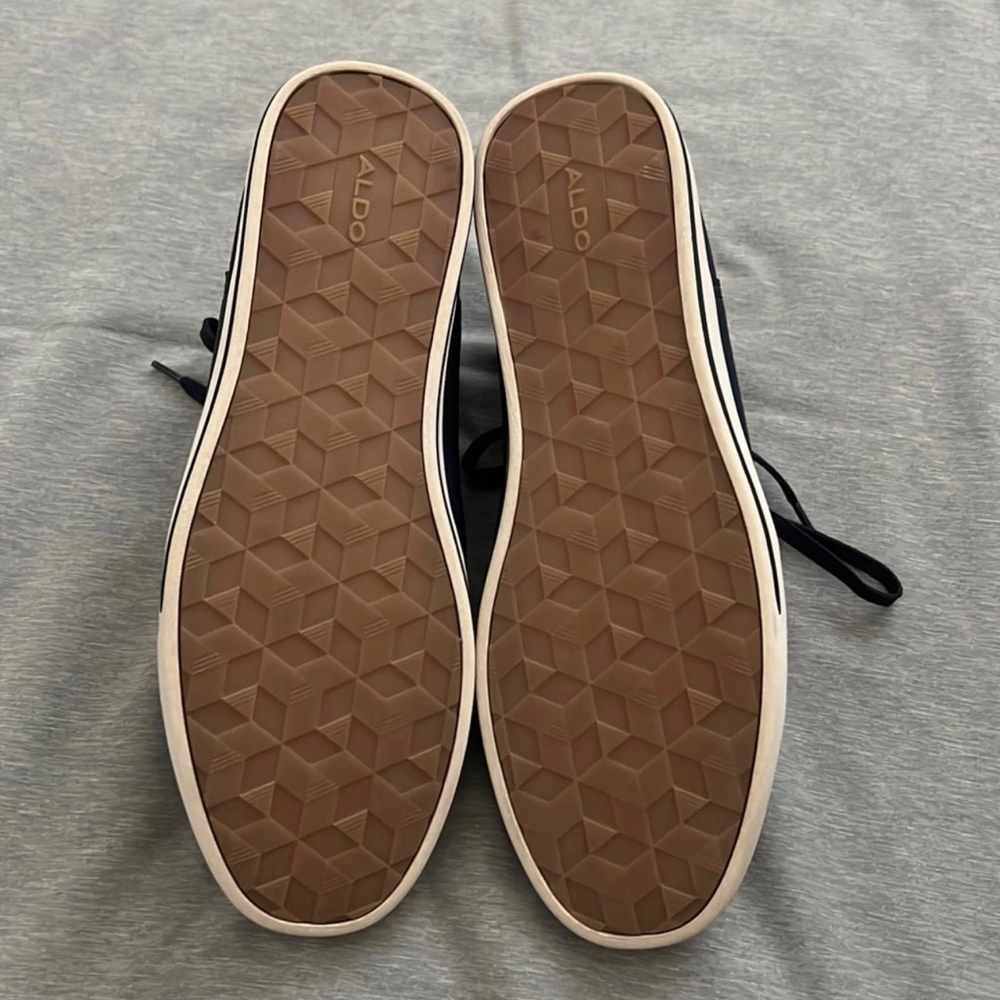 It’s In Good Condition - Picture 3 of 5